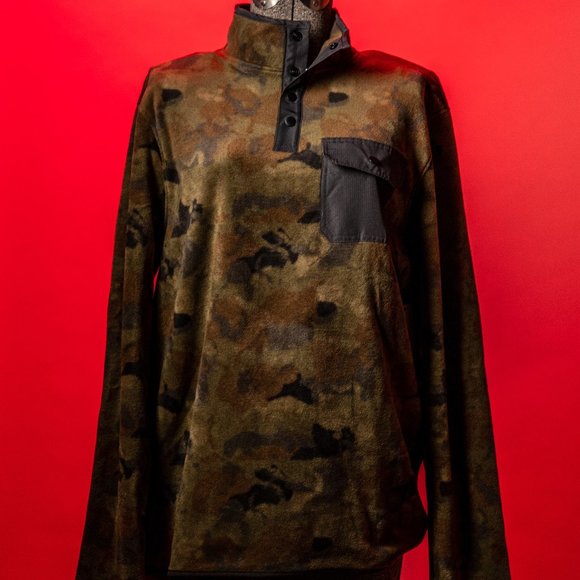 Volcom Camo Fleece / Mock Neck Sweatshirt / Camouflage shirt / Quarter Zip shirt - Picture 2 of 5